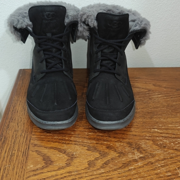 Ugg Roskoe Black Boots Mens 9.5 Snow Boots - Picture 2 of 12
